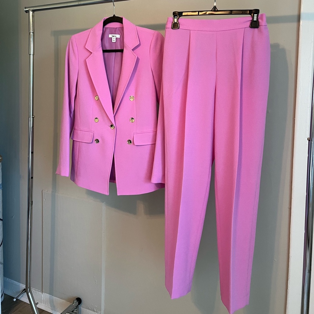 ❌sold❌Bar III suit pink size XS/S